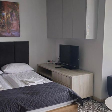 Ladny Apartament W Centrum Krakowa Z Tarasem. Kültér fotó